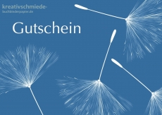 Postkarte Gutschein, Pusteblume auf Blau